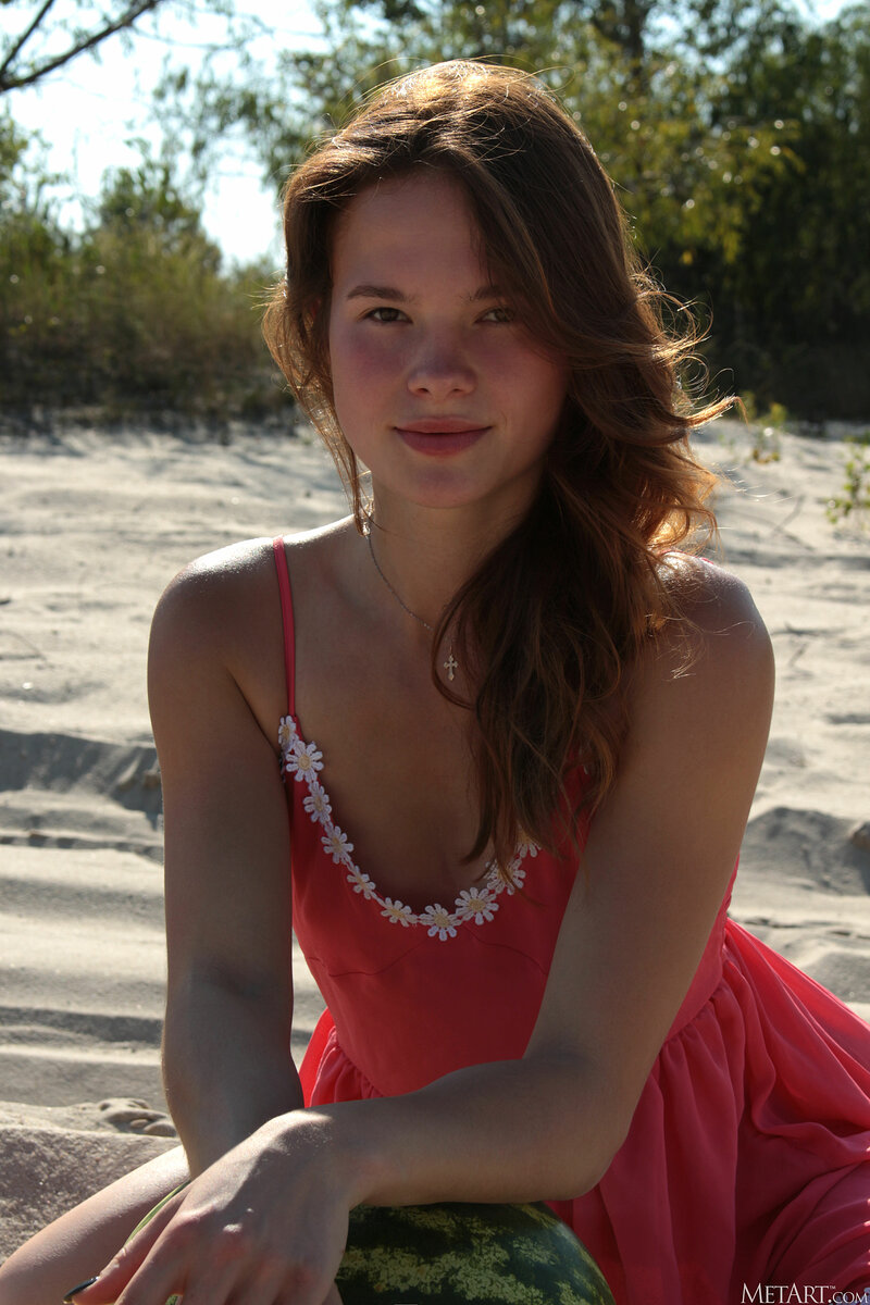 Милана, 24 года, 2 размер груди